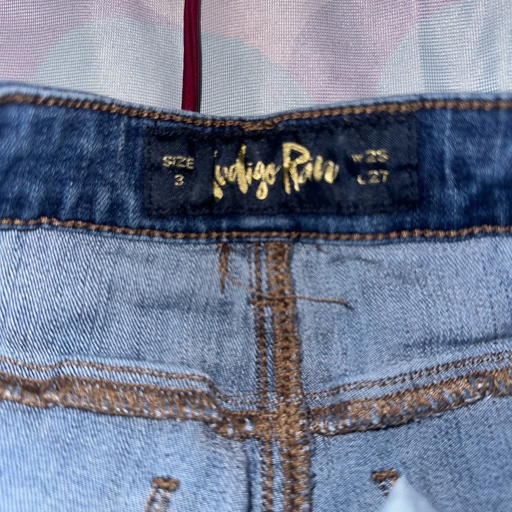 Skinny ripped jeans
